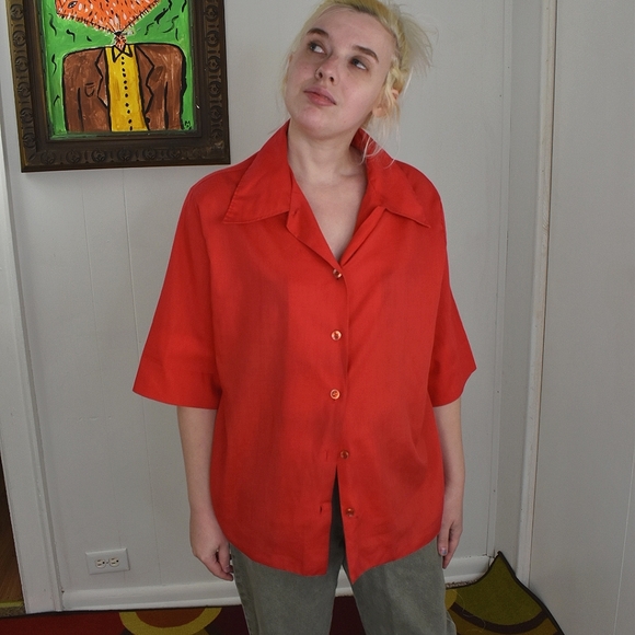 Vintage Tops - Vintage 1960s
Red Short Sleeve Top